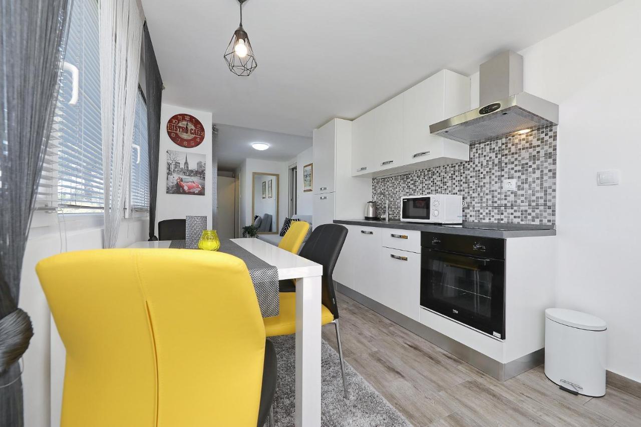 Apartmani Nella Vir Pokój zdjęcie